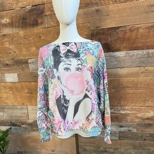 Yolly Audrey Hepburn Pop Art Graphic Sweater Top like new Sz Small